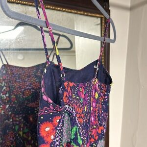 Cute flower dress with pockets!